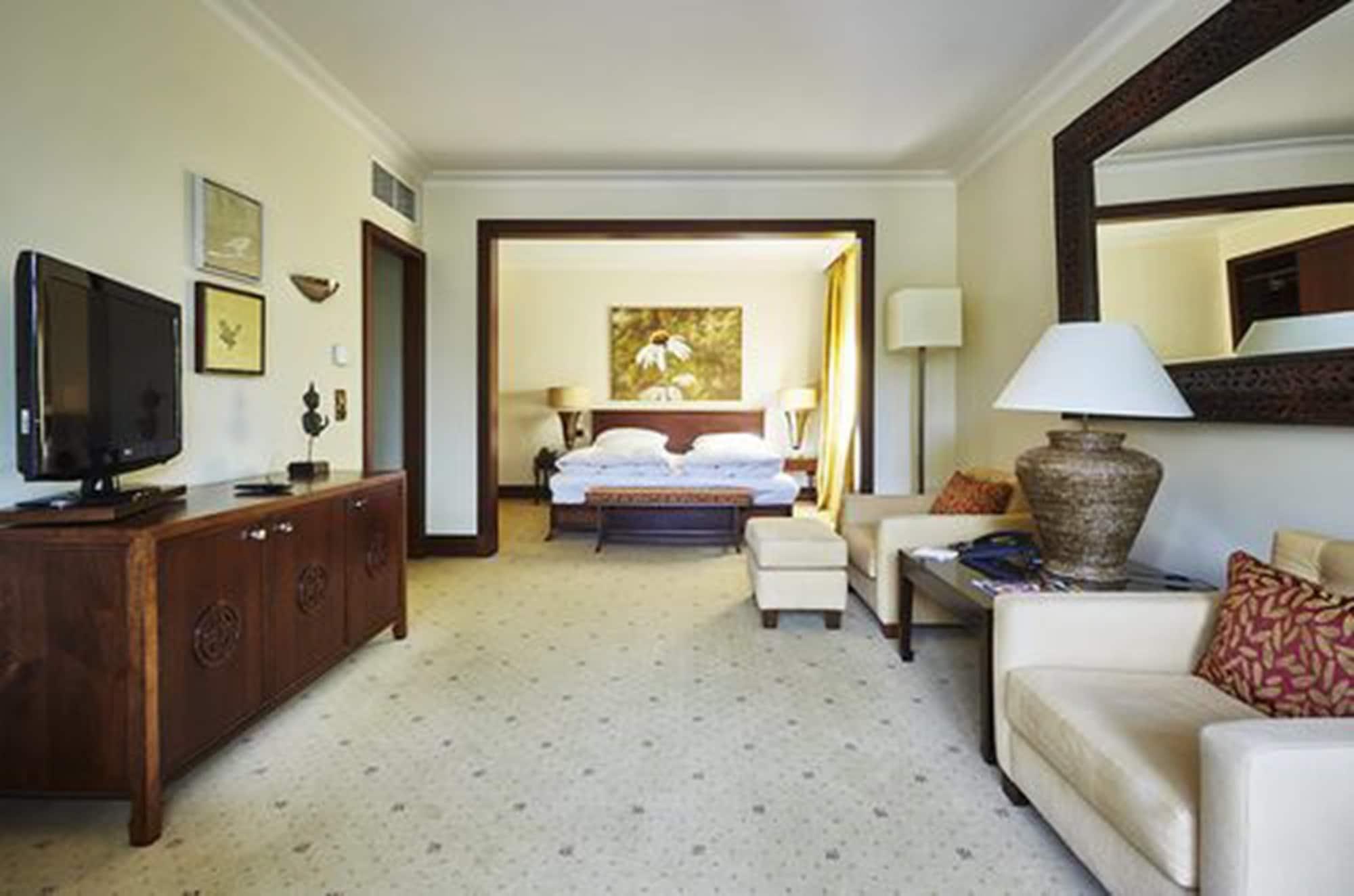 Bernstein Hotel Villa Kastania Берлин Екстериор снимка