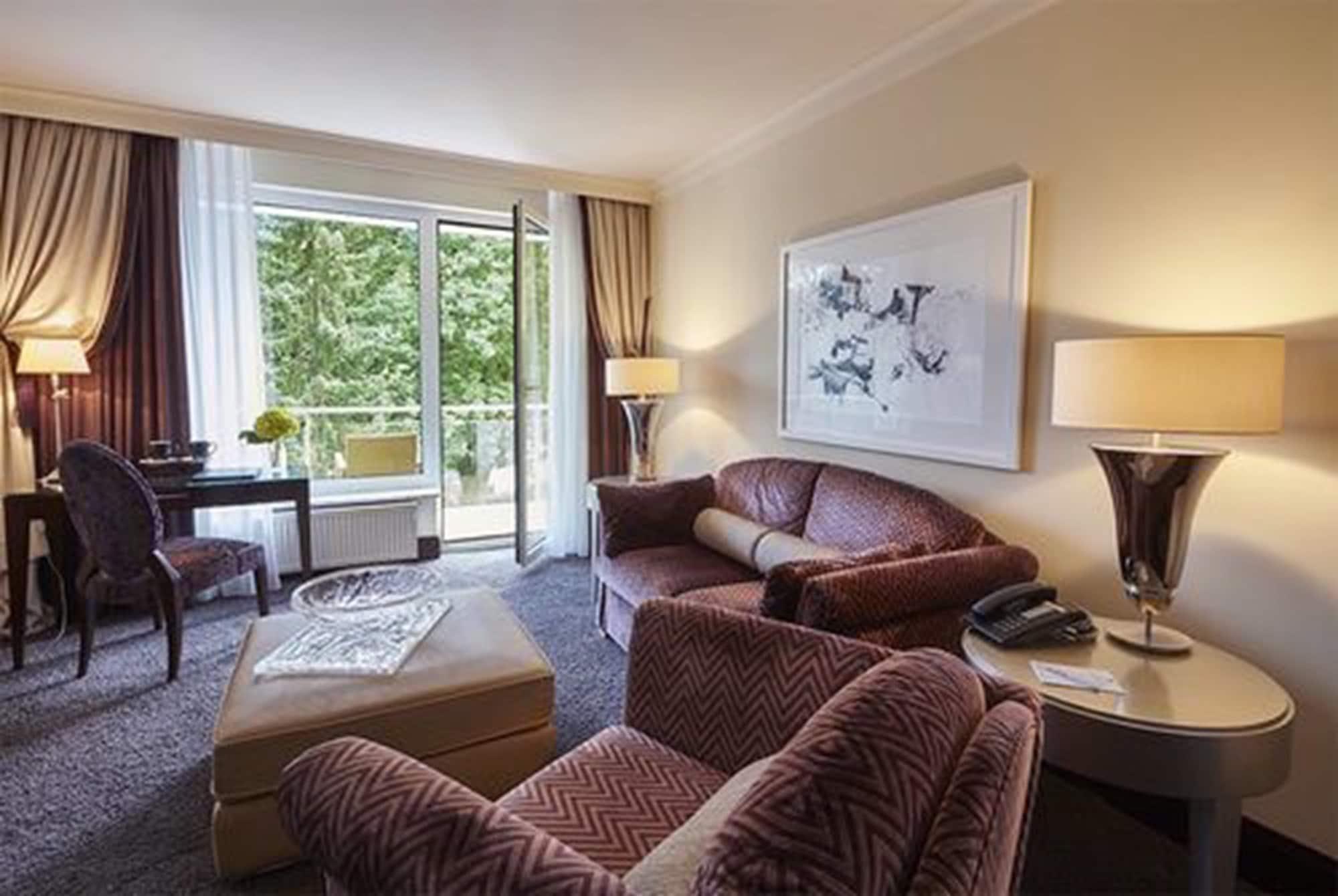 Bernstein Hotel Villa Kastania Берлин Екстериор снимка