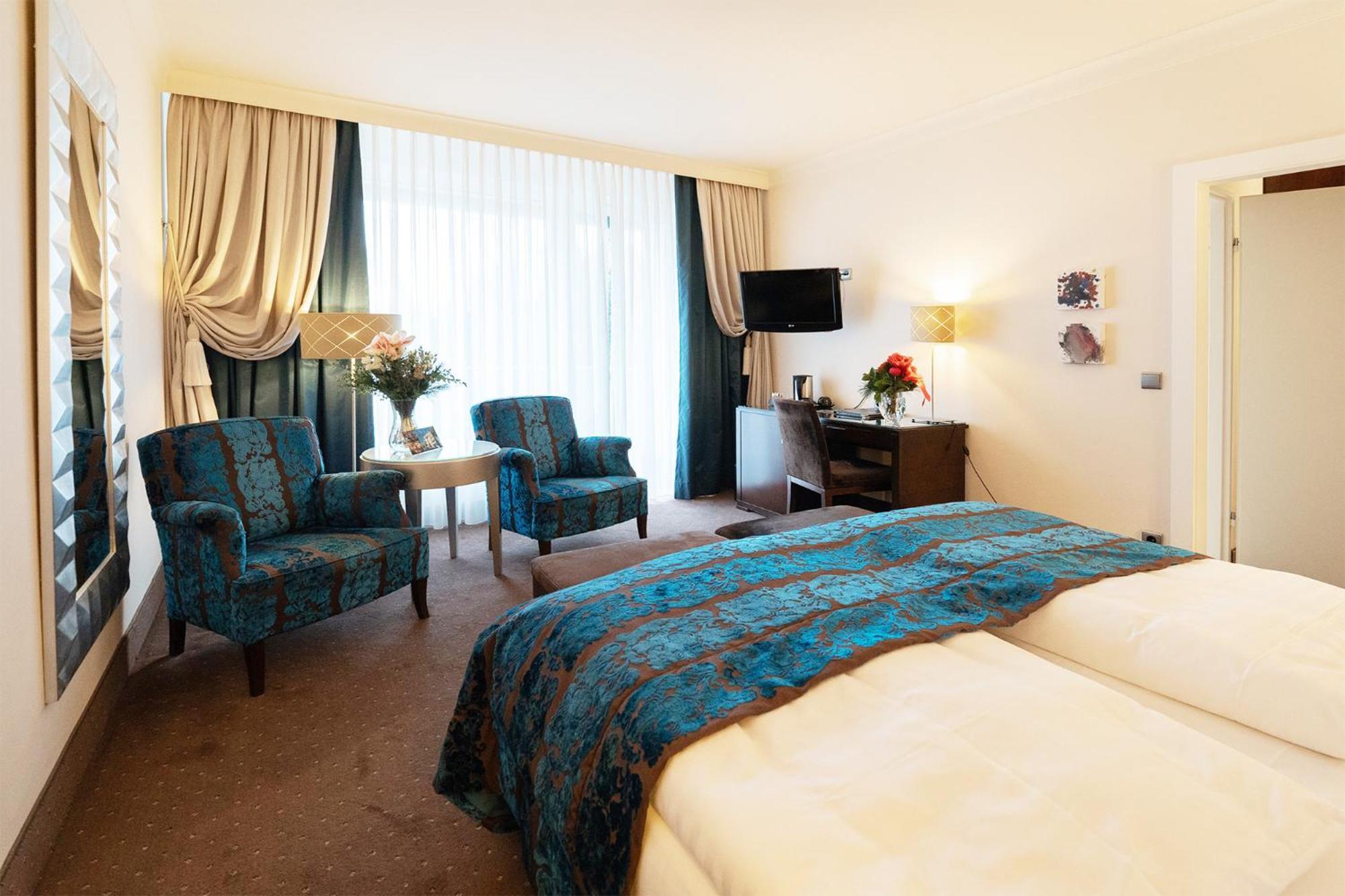 Bernstein Hotel Villa Kastania Берлин Екстериор снимка
