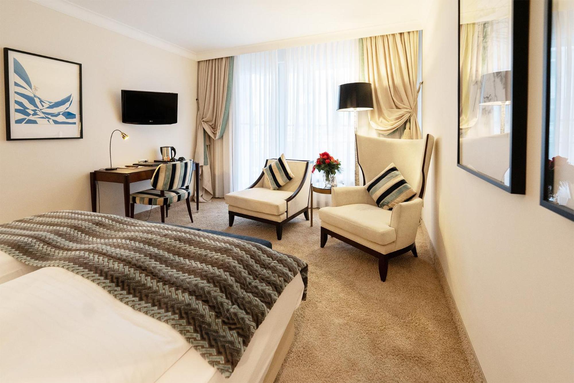 Bernstein Hotel Villa Kastania Берлин Стая снимка