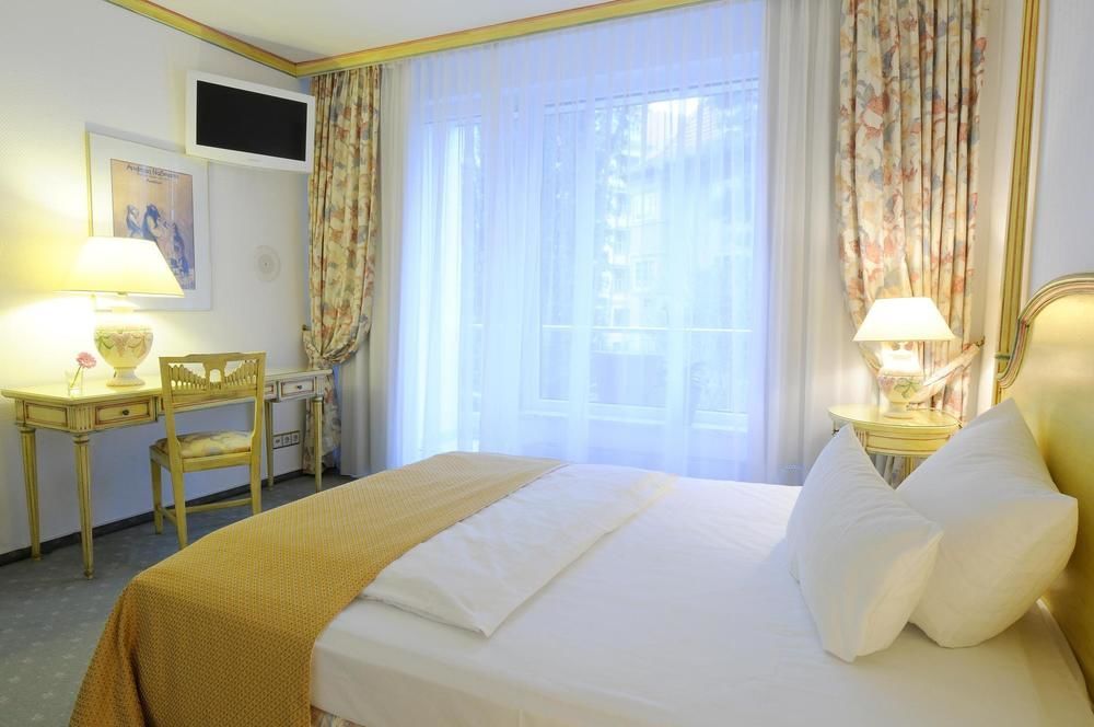 Bernstein Hotel Villa Kastania Берлин Екстериор снимка